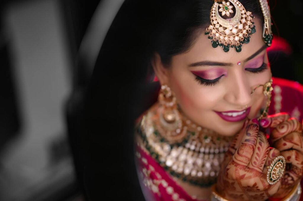 5 Bridal Looks That Shine with the Perfect Hair Band