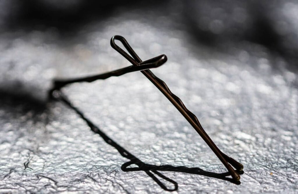 All-Day Hold Hair Bands That Actually Stay Put—No More Slipping, Sliding, or Midday Meltdowns
