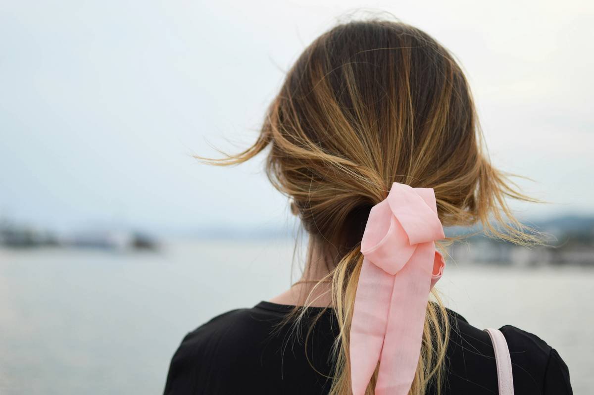 Why Satin Headbands Are Your Hair’s Secret Weapon (And How to Use Them Right)